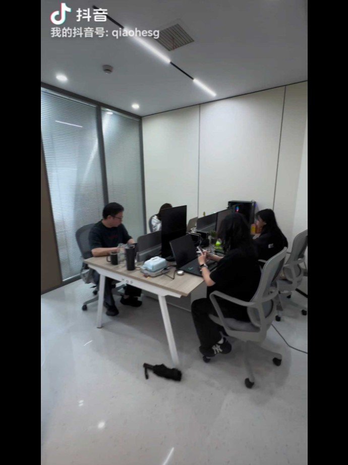 办公室出租 800尺 $3000